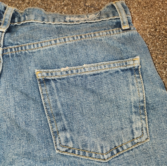 NWT Zara High Rise Jeans Size 4 Button Up Fly Minimal Distressing Hem & Pockets - Picture 6 of 16